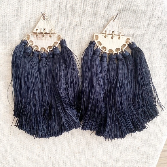 gorgeous black and gold tassel earrings - Picture 3 of 4